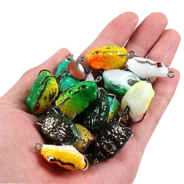 5pcs Boxxed 2 5cm 3g Soft Frog Fishing Lure Mini Soft Lure Double Hooks Top Water Ray Frog Artificial Bait